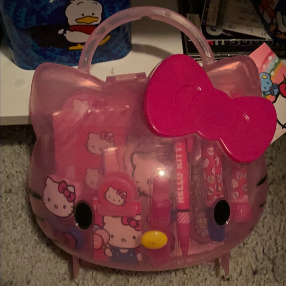 Hello Kitty Stationary Case